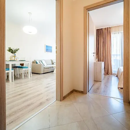 Summertime In South Bay Βάρνα