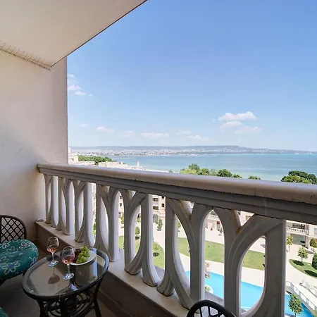 Апартамент Summertime In South Bay Варна